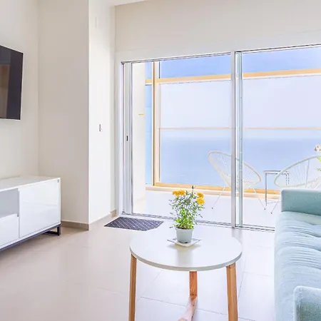 Intempo By Holuxe - 272 - 27th Floor Apartman